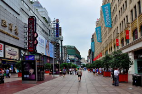 上海街,穿越百年繁华，探寻城市记忆的足迹